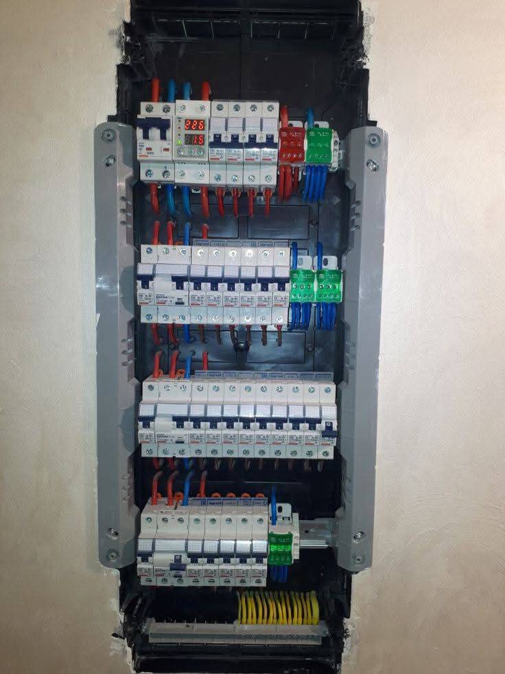 Électricité Bâtiment & Tertiaire